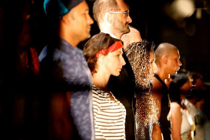  Atores profissionais se juntam a amadores no palco da Caixa Cultural Curitiba