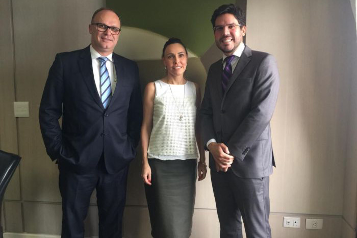 Diretoria da APEP participa de reunião na Procuradoria-Geral do Estado