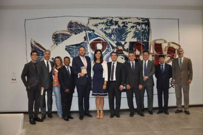 APMCuritiba entrega diagnóstico da advocacia pública nos municípios para OAB-PR