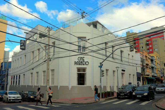 Curitiba retoma tradição dos cinemas de rua. Saiba tudo sobre o Cine Passeio