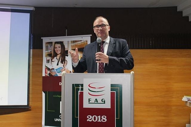Presidente da APEP ministra palestra na Semana Jurídica da FAG Toledo