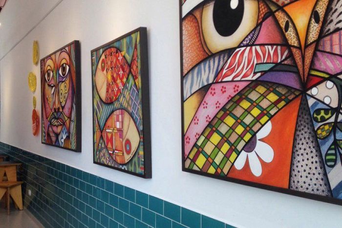 Arte literária compõe exposição interativa na Gelarteria - Gelato Café & Arte de Guaratuba