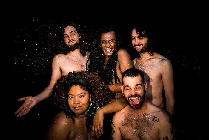 Liniker e Os Caramelows em Curitiba