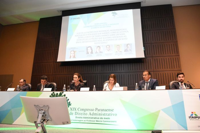 Mudanças na lei de licitações conduzem debates em congresso de Direito Administrativo