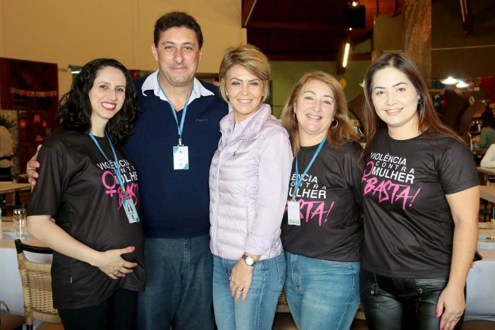 Secretaria da Família abre encontro que debate defesa da mulher