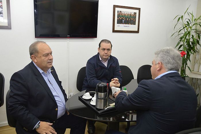 CREF9/PR e Secretaria de Esporte e Turismo debatem novas parcerias
