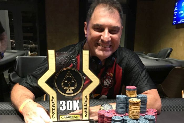 Empresário curitibano fatura R$ 10 mil em evento do Batel Poker Clube