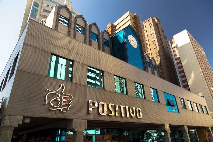 Curso Positivo oferece bolsas de estudo para 2017