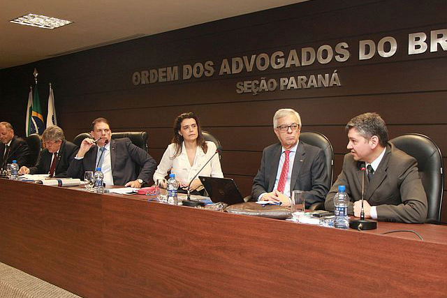 Procurador do Estado apresenta sistema de pagamento de honorários da advocacia dativa na OAB/PR