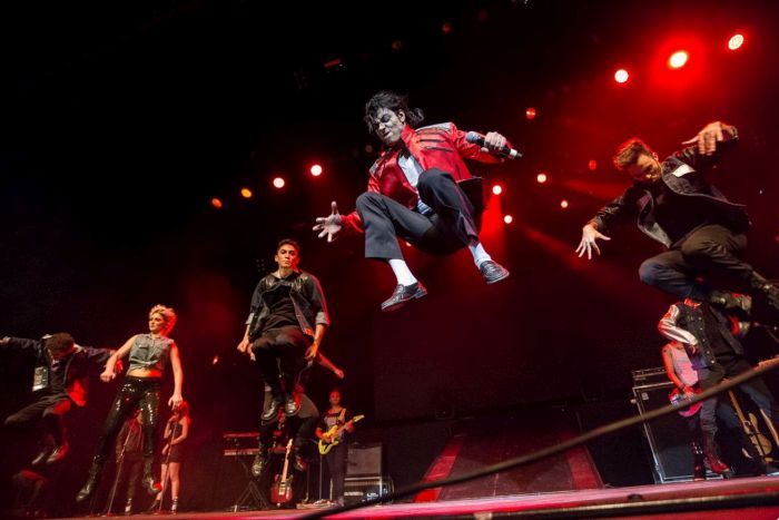 Rodrigo Teaser estrela Tributo ao Rei do Pop em Curitiba