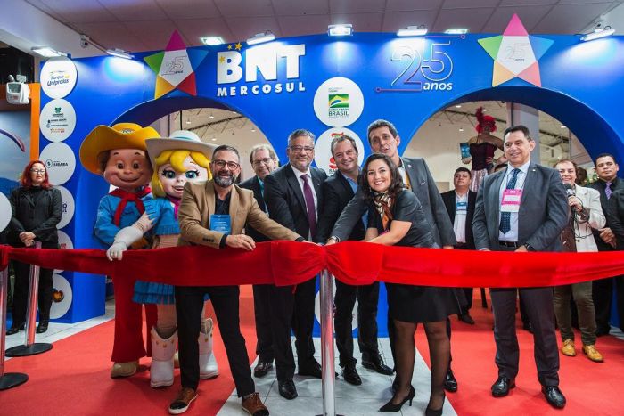 BNT Mercosul celebra aniversário de 25 anos com grande presença de público