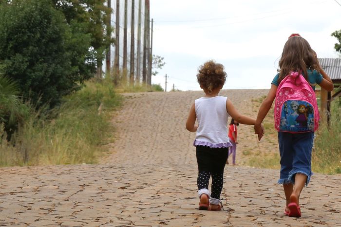 Campanha mostra como perceber sinais de violência contra crianças e adolescentes
