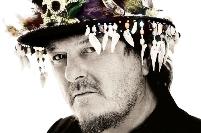 Zucchero encerra turnê brasileira em Curitiba